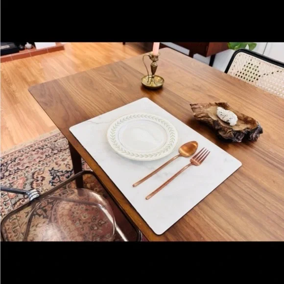 Table mat - Picture 2 of 3